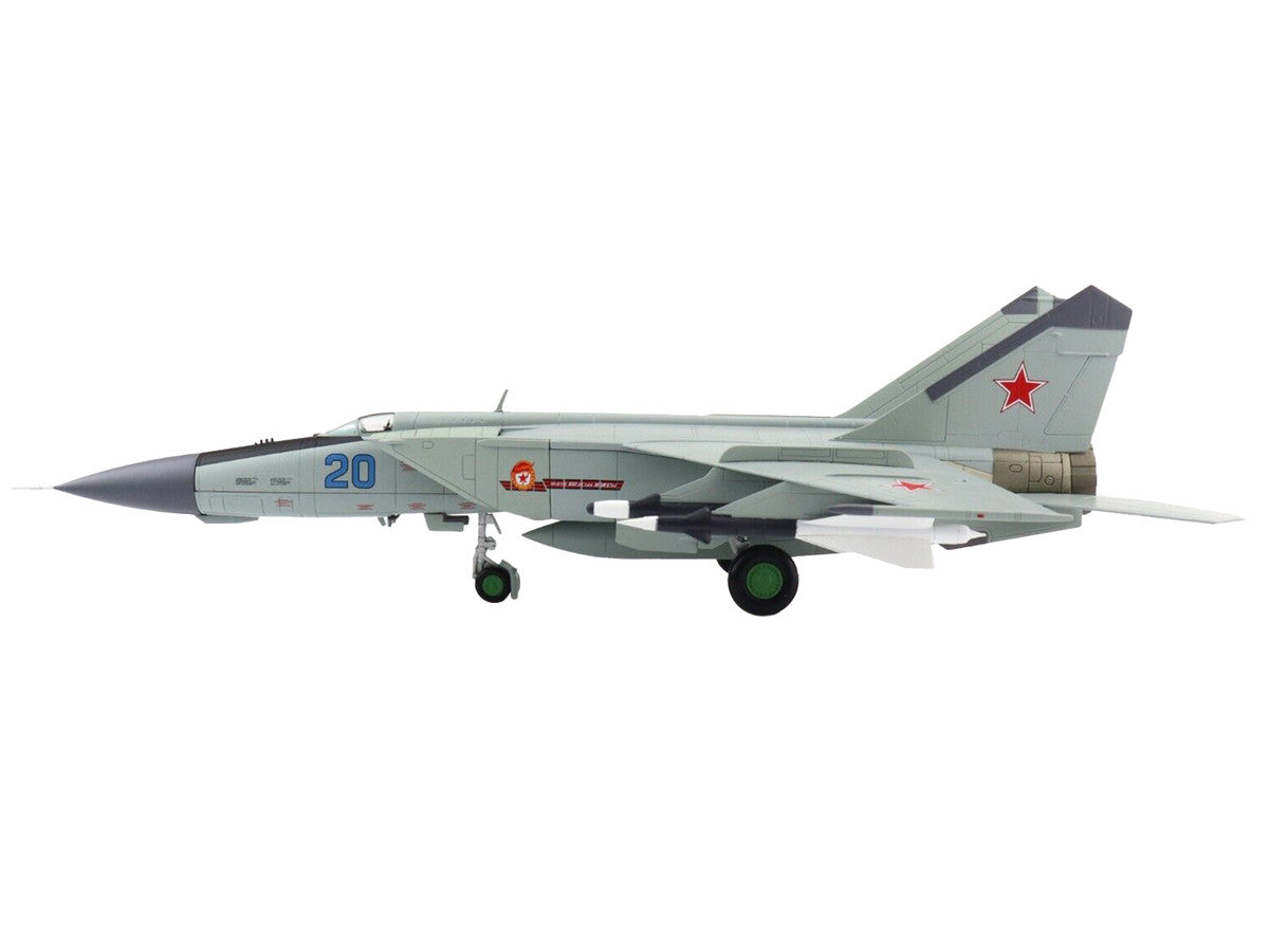 Mikoyan-Gurevich MiG-25PDS Aircraft "146th Guards Fighter Aviation Regiment 50th Anniversary of October" (1990) Soviet Air Force "Air Power Series" 1/72 Diecast Model by Hobby Master-1